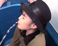 顔面放尿12