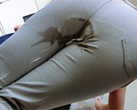 ～熟女おもらし～ 巨尻からあふれ出る羞恥尿劇場